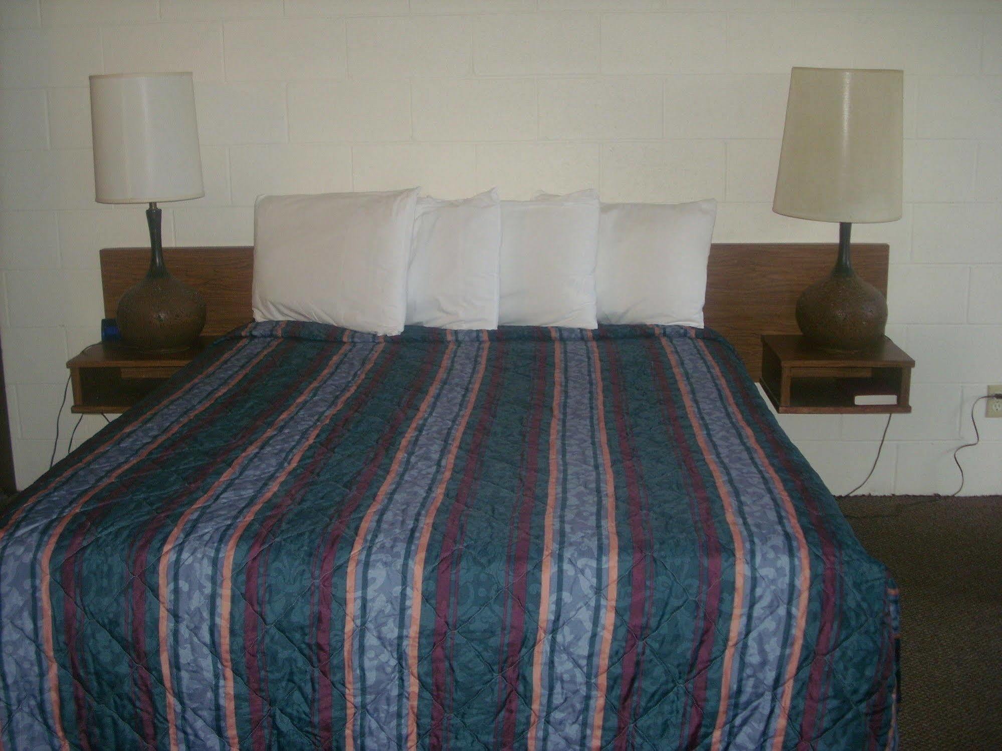 M&M Motel Connell Dış mekan fotoğraf