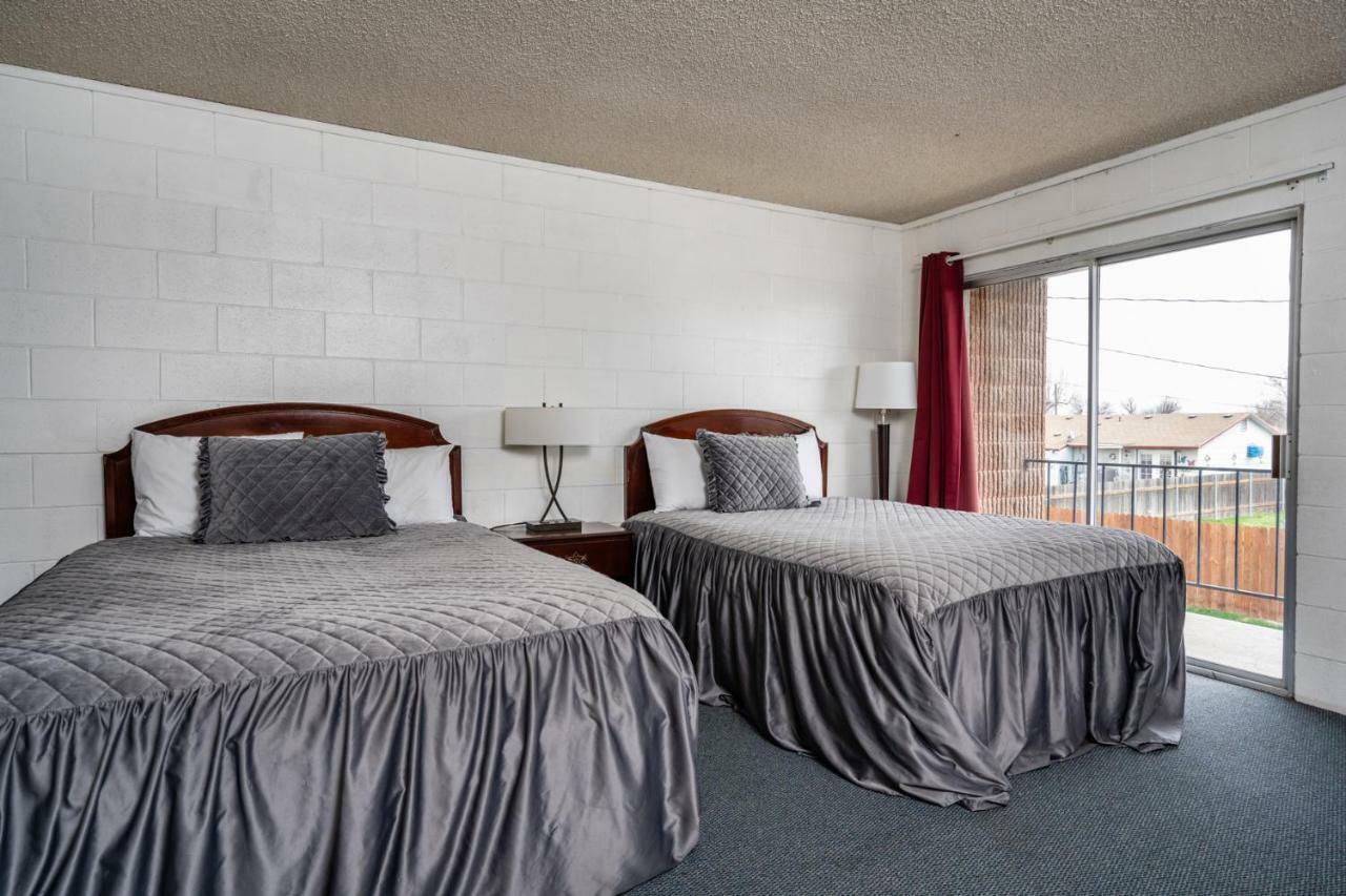 M&M Motel Connell Dış mekan fotoğraf